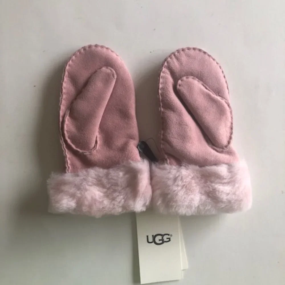 UGG KIDS LEATHER & REAL SHEARLING TRAPPER HAT AND MITTENS SET. SHEEPSKIN